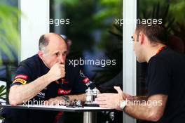 (L to R): Franz Tost (AUT) Scuderia Toro Rosso Team Principal with Cyril Abiteboul (FRA) Renault Sport F1 Managing Director. 26.03.2015. Formula 1 World Championship, Rd 2, Malaysian Grand Prix, Sepang, Malaysia, Thursday.