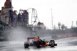 Daniil Kvyat (RUS) Red Bull Racing RB11. 09.10.2015. Formula 1 World Championship, Rd 15, Russian Grand Prix, Sochi Autodrom, Sochi, Russia, Practice Day.