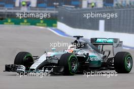 Lewis Hamilton (GBR), Mercedes AMG F1 Team  09.10.2015. Formula 1 World Championship, Rd 15, Russian Grand Prix, Sochi Autodrom, Sochi, Russia, Practice Day.