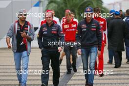 Carlos Sainz Jr (ESP) Scuderia Toro Rosso (Left) and team mate Max Verstappen (NLD) Scuderia Toro Rosso (Right). 09.10.2015. Formula 1 World Championship, Rd 15, Russian Grand Prix, Sochi Autodrom, Sochi, Russia, Practice Day.