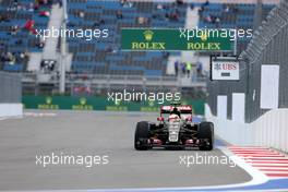 Pastor Maldonado (VEN), Lotus F1 Team  09.10.2015. Formula 1 World Championship, Rd 15, Russian Grand Prix, Sochi Autodrom, Sochi, Russia, Practice Day.