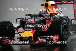 Daniel Ricciardo (AUS), Red Bull Racing  09.10.2015. Formula 1 World Championship, Rd 15, Russian Grand Prix, Sochi Autodrom, Sochi, Russia, Practice Day.
