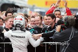 Race winner Lewis Hamilton (GBR) Mercedes AMG F1 celebrates in parc ferme. 11.10.2015. Formula 1 World Championship, Rd 15, Russian Grand Prix, Sochi Autodrom, Sochi, Russia, Race Day.