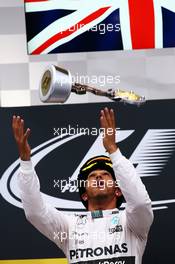 Race winner Lewis Hamilton (GBR) Mercedes AMG F1 celebrates on the podium. 11.10.2015. Formula 1 World Championship, Rd 15, Russian Grand Prix, Sochi Autodrom, Sochi, Russia, Race Day.