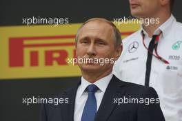 Vladimir Putin (RUS) Russian Federation President on the podium. 11.10.2015. Formula 1 World Championship, Rd 15, Russian Grand Prix, Sochi Autodrom, Sochi, Russia, Race Day.