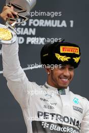 Lewis Hamilton (GBR), Mercedes AMG F1 Team  11.10.2015. Formula 1 World Championship, Rd 15, Russian Grand Prix, Sochi Autodrom, Sochi, Russia, Race Day.