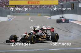 Romain Grosjean (FRA) Lotus F1 E23. 11.10.2015. Formula 1 World Championship, Rd 15, Russian Grand Prix, Sochi Autodrom, Sochi, Russia, Race Day.