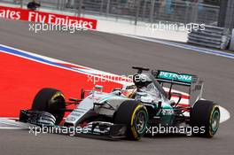 Lewis Hamilton (GBR) Mercedes AMG F1 W06. 10.10.2015. Formula 1 World Championship, Rd 15, Russian Grand Prix, Sochi Autodrom, Sochi, Russia, Qualifying Day.