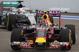 Daniil Kvyat (RUS) Red Bull Racing RB11. 10.10.2015. Formula 1 World Championship, Rd 15, Russian Grand Prix, Sochi Autodrom, Sochi, Russia, Qualifying Day.