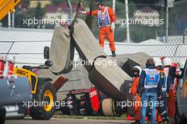 The Scuderia Toro Rosso STR10 of Carlos Sainz Jr (ESP) in the Tecpro barriers after he crashed in the third practice session. 10.10.2015. Formula 1 World Championship, Rd 15, Russian Grand Prix, Sochi Autodrom, Sochi, Russia, Qualifying Day.