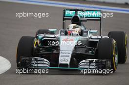 Lewis Hamilton (GBR) Mercedes AMG F1 W06. 10.10.2015. Formula 1 World Championship, Rd 15, Russian Grand Prix, Sochi Autodrom, Sochi, Russia, Qualifying Day.