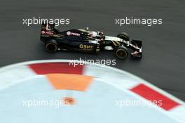 Romain Grosjean (FRA) Lotus F1 E23. 10.10.2015. Formula 1 World Championship, Rd 15, Russian Grand Prix, Sochi Autodrom, Sochi, Russia, Qualifying Day.