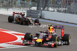 Daniil Kvyat (RUS) Red Bull Racing RB11. 10.10.2015. Formula 1 World Championship, Rd 15, Russian Grand Prix, Sochi Autodrom, Sochi, Russia, Qualifying Day.