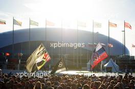 Fans. 08.10.2015. Formula 1 World Championship, Rd 15, Russian Grand Prix, Sochi Autodrom, Sochi, Russia, Preparation Day.