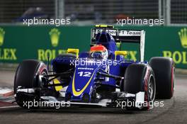 Felipe Nasr (BRA) Sauber C34. 18.09.2015. Formula 1 World Championship, Rd 13, Singapore Grand Prix, Singapore, Singapore, Practice Day.