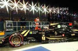 Romain Grosjean (FRA) Lotus F1 E23 leaves the pits. 18.09.2015. Formula 1 World Championship, Rd 13, Singapore Grand Prix, Singapore, Singapore, Practice Day.
