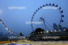 Jenson Button (GBR), McLaren Honda  18.09.2015. Formula 1 World Championship, Rd 13, Singapore Grand Prix, Singapore, Singapore, Practice Day.