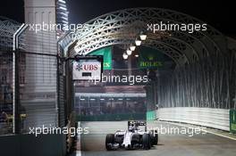 Valtteri Bottas (FIN) Williams FW37. 18.09.2015. Formula 1 World Championship, Rd 13, Singapore Grand Prix, Singapore, Singapore, Practice Day.