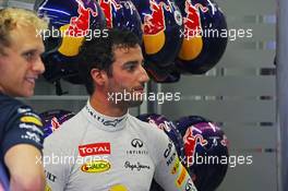 Daniel Ricciardo (AUS) Red Bull Racing. 18.09.2015. Formula 1 World Championship, Rd 13, Singapore Grand Prix, Singapore, Singapore, Practice Day.