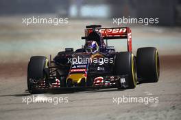 Max Verstappen (NL), Scuderia Toro Rosso  18.09.2015. Formula 1 World Championship, Rd 13, Singapore Grand Prix, Singapore, Singapore, Practice Day.