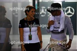 Lewis Hamilton (GBR) Mercedes AMG F1. 18.09.2015. Formula 1 World Championship, Rd 13, Singapore Grand Prix, Singapore, Singapore, Practice Day.