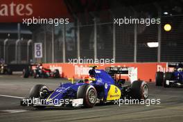 Felipe Nasr (BRA) Sauber C34. 20.09.2015. Formula 1 World Championship, Rd 13, Singapore Grand Prix, Singapore, Singapore, Race Day.