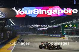 Pastor Maldonado (VEN) Lotus F1 E23. 20.09.2015. Formula 1 World Championship, Rd 13, Singapore Grand Prix, Singapore, Singapore, Race Day.