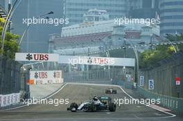 Nico Rosberg (GER) Mercedes AMG F1 W06. 19.09.2015. Formula 1 World Championship, Rd 13, Singapore Grand Prix, Singapore, Singapore, Qualifying Day.
