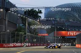 Marcus Ericsson (SWE) Sauber C34. 19.09.2015. Formula 1 World Championship, Rd 13, Singapore Grand Prix, Singapore, Singapore, Qualifying Day.