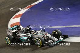 Lewis Hamilton (GBR) Mercedes AMG F1 W06. 19.09.2015. Formula 1 World Championship, Rd 13, Singapore Grand Prix, Singapore, Singapore, Qualifying Day.