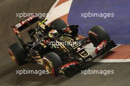 Pastor Maldonado (VEN) Lotus F1 E23. 19.09.2015. Formula 1 World Championship, Rd 13, Singapore Grand Prix, Singapore, Singapore, Qualifying Day.