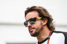 Fernando Alonso (ESP) McLaren. 17.09.2015. Formula 1 World Championship, Rd 13, Singapore Grand Prix, Singapore, Singapore, Preparation Day.
