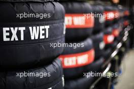 Tyre blankets. 17.09.2015. Formula 1 World Championship, Rd 13, Singapore Grand Prix, Singapore, Singapore, Preparation Day.