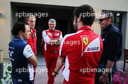 Maurizio Arrivabene (ITA) Ferrari Team Principal and Felipe Massa (BRA) Williams. 27.11.2015. Formula 1 World Championship, Rd 19, Abu Dhabi Grand Prix, Yas Marina Circuit, Abu Dhabi, Practice Day.
