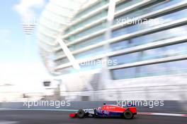 Will Stevens (GBR), Manor F1 Team  27.11.2015. Formula 1 World Championship, Rd 19, Abu Dhabi Grand Prix, Yas Marina Circuit, Abu Dhabi, Practice Day.