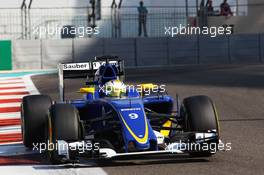 Marcus Ericsson (SWE) Sauber C34. 27.11.2015. Formula 1 World Championship, Rd 19, Abu Dhabi Grand Prix, Yas Marina Circuit, Abu Dhabi, Practice Day.