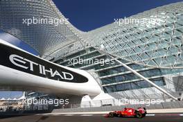 Kimi Raikkonen (FIN), Scuderia Ferrari  27.11.2015. Formula 1 World Championship, Rd 19, Abu Dhabi Grand Prix, Yas Marina Circuit, Abu Dhabi, Practice Day.