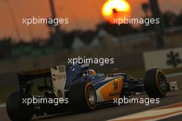 Marcus Ericsson (SWE), Sauber F1 Team  27.11.2015. Formula 1 World Championship, Rd 19, Abu Dhabi Grand Prix, Yas Marina Circuit, Abu Dhabi, Practice Day.