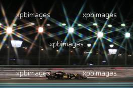 Romain Grosjean (FRA) Lotus F1 E23. 27.11.2015. Formula 1 World Championship, Rd 19, Abu Dhabi Grand Prix, Yas Marina Circuit, Abu Dhabi, Practice Day.
