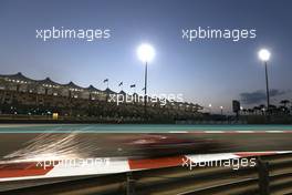 Carlos Sainz (ESP), Scuderia Toro Rosso  27.11.2015. Formula 1 World Championship, Rd 19, Abu Dhabi Grand Prix, Yas Marina Circuit, Abu Dhabi, Practice Day.