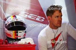 Sebastian Vettel (GER) Ferrari. 27.11.2015. Formula 1 World Championship, Rd 19, Abu Dhabi Grand Prix, Yas Marina Circuit, Abu Dhabi, Practice Day.