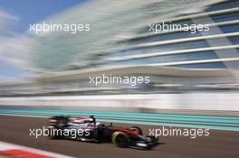 Fernando Alonso (ESP) McLaren MP4-30. 27.11.2015. Formula 1 World Championship, Rd 19, Abu Dhabi Grand Prix, Yas Marina Circuit, Abu Dhabi, Practice Day.