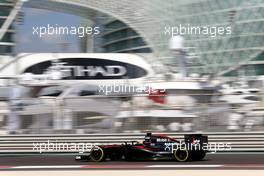 Fernando Alonso (ESP), McLaren Honda  27.11.2015. Formula 1 World Championship, Rd 19, Abu Dhabi Grand Prix, Yas Marina Circuit, Abu Dhabi, Practice Day.