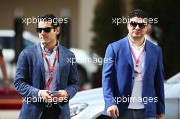 Arif Rahimov, Baku Grand Prix Chief Executive (Left). 27.11.2015. Formula 1 World Championship, Rd 19, Abu Dhabi Grand Prix, Yas Marina Circuit, Abu Dhabi, Practice Day.