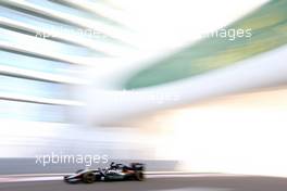 Nico Hulkenberg (GER), Sahara Force India  27.11.2015. Formula 1 World Championship, Rd 19, Abu Dhabi Grand Prix, Yas Marina Circuit, Abu Dhabi, Practice Day.