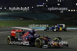 Carlos Sainz Jr (ESP) Scuderia Toro Rosso STR10. 27.11.2015. Formula 1 World Championship, Rd 19, Abu Dhabi Grand Prix, Yas Marina Circuit, Abu Dhabi, Practice Day.