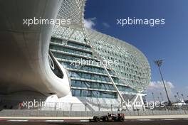 Jolyon Palmer (GBR), Lotus F1 Team  27.11.2015. Formula 1 World Championship, Rd 19, Abu Dhabi Grand Prix, Yas Marina Circuit, Abu Dhabi, Practice Day.