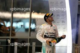 Lewis Hamilton (GBR), Mercedes AMG F1 Team  29.11.2015. Formula 1 World Championship, Rd 19, Abu Dhabi Grand Prix, Yas Marina Circuit, Abu Dhabi, Race Day.