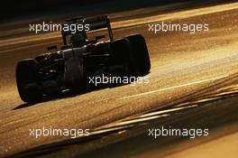 Sebastian Vettel (GER) Ferrari SF15-T. 29.11.2015. Formula 1 World Championship, Rd 19, Abu Dhabi Grand Prix, Yas Marina Circuit, Abu Dhabi, Race Day.