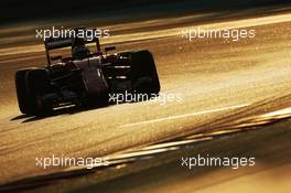 Kimi Raikkonen (FIN) Ferrari SF15-T. 29.11.2015. Formula 1 World Championship, Rd 19, Abu Dhabi Grand Prix, Yas Marina Circuit, Abu Dhabi, Race Day.